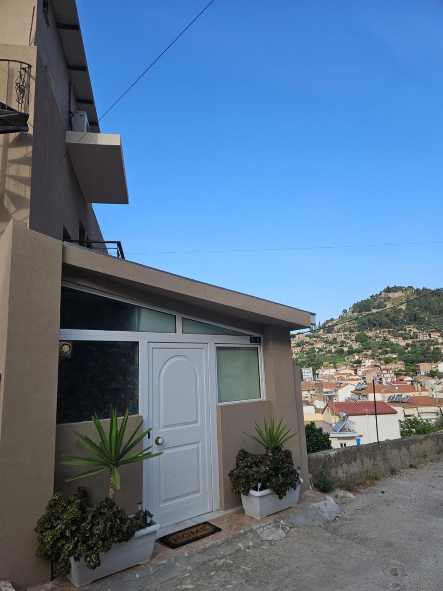 Με Θέα Το Κάστρο Apartman Návpaktosz Kültér fotó